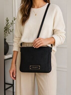 Marc Jacobs Black Pebbled Leather Crossbody Gold Hardware
